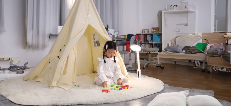 Đèn Led Philips Để Bàn Einstein Eco Bảo Vệ Thị Lực Cảm Ứng